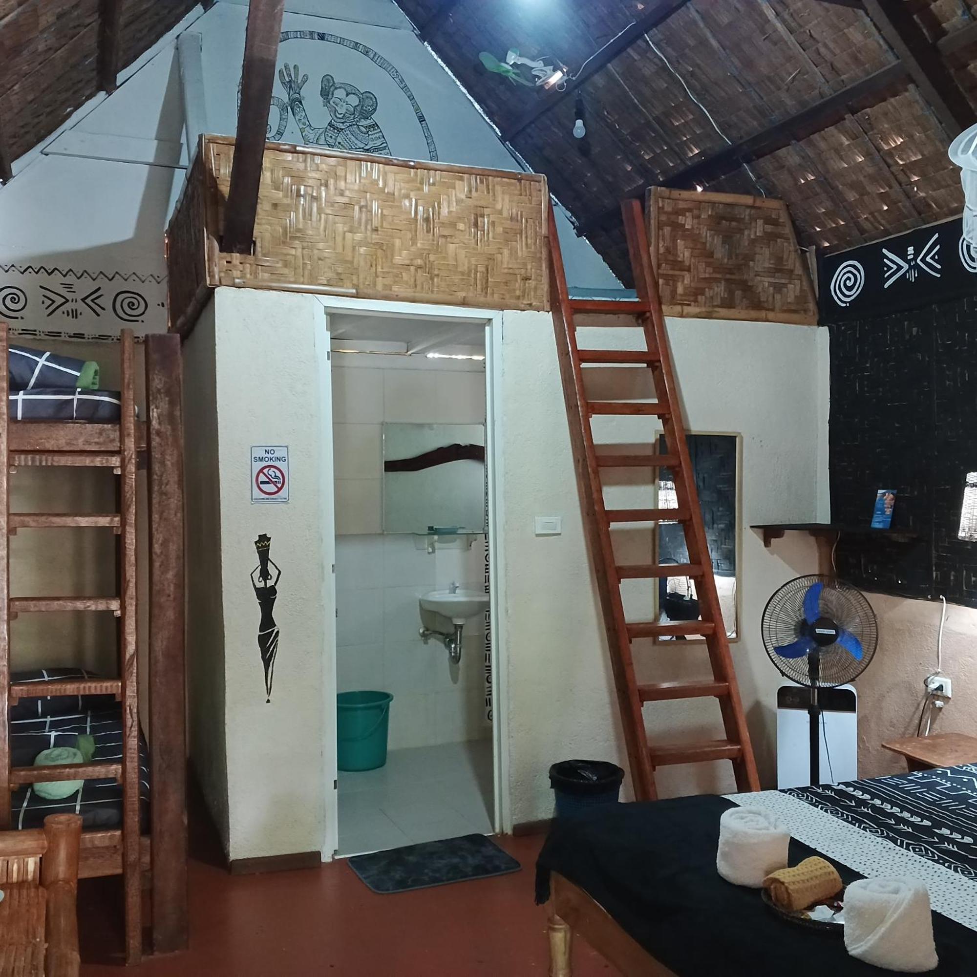 Hotel Two Crazy Monkeys à Bakhawan Extérieur photo